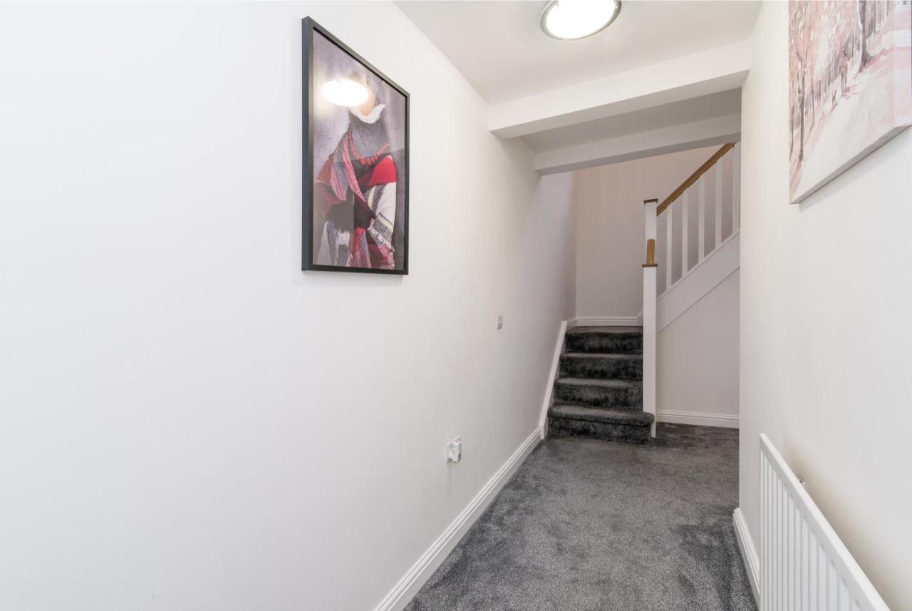 Immaculate 3 Bed House - Stunning Balcony Views Apartment Matlock  Exterior photo